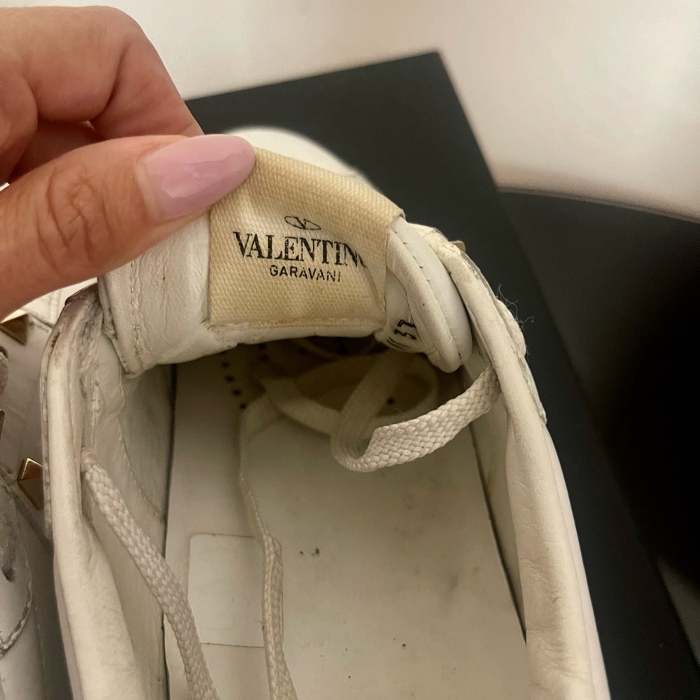 Valentino Garavani White Leather Studded Sneakers - Picture 6 of 10